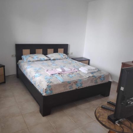 Zani Apartment Sarande Exterior photo